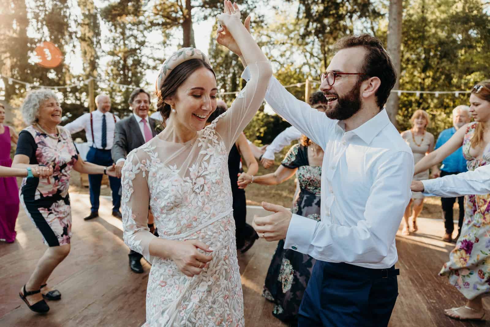 Jewish-Wedding-dancing-France-Roth